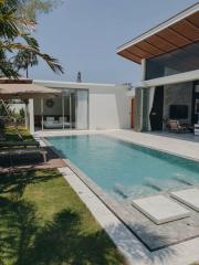 Modern villa with 3 bedrooms for resale in Thalang, Phuket