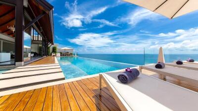 Luxury Ocean view Villa 5 bedrooms for sale in Naithon beach