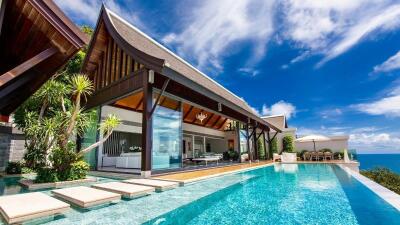 Luxury Ocean view Villa 5 bedrooms for sale in Naithon beach