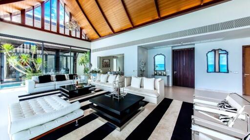 Luxury Ocean view Villa 5 bedrooms for sale in Naithon beach