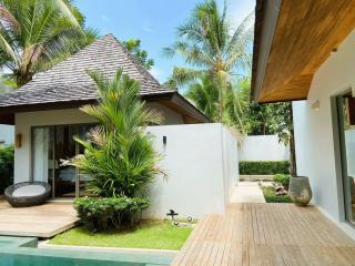 Anchan Grand Villa with 3 bedrooms for resale in Cherngtalay,Phuket