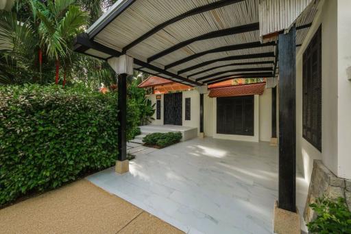 Private pool villa with 5 bedrooms for resale in Cherngtalay,Phuket