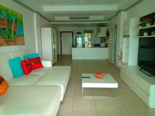 Apartment with Private Swimming Pool in Patong