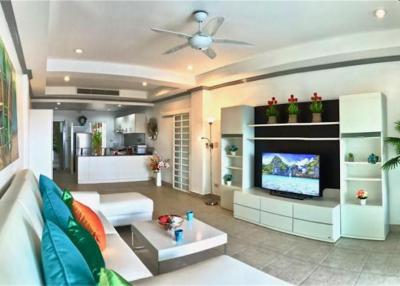 Apartment with Private Swimming Pool in Patong