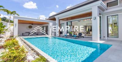 Grand pool villa with 3 bedrooms for sale in Bang Tao,Phuket