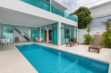 Resale 4-bedroom private pool villa in Kamala