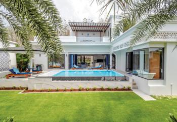 Modern pool villa with 3 bedrooms for sale in Choeng Thale, Phuket