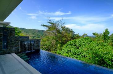 Sea view villa with  3bedrooms for sale in Nai Thon Beach