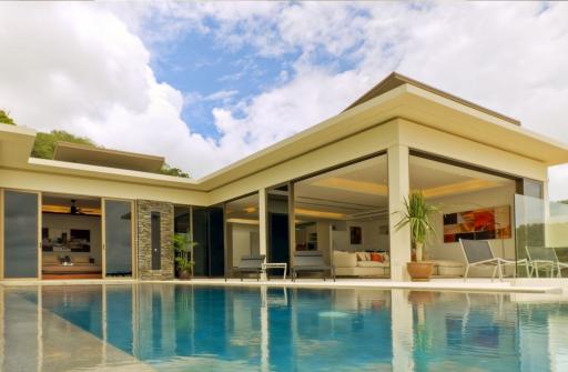 Luxurious pool Villa with 4 bedrooms for sale in Naithon beach, Phuket