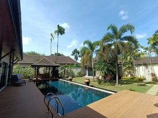 Oceanfront villa 8 bedroom For Sale - Kamala Phuket