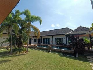 Oceanfront villa 8 bedroom For Sale - Kamala Phuket