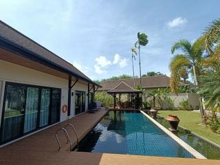 Oceanfront villa 8 bedroom For Sale - Kamala Phuket