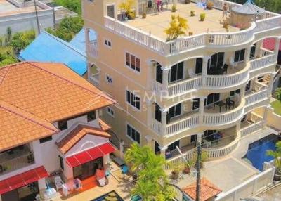 3 Floors building with rooftop for Sale in Rawai