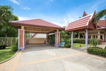 Stunning Five Bedroom Pool Villa in Rawai