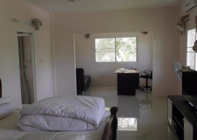 5 bedrooms house in Maikhao village near Phuket Airport