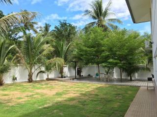 5 bedrooms house in Maikhao village near Phuket Airport