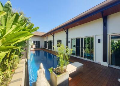 A Modern Oriental Style 4 Bedroom Pool Villa in Rawai