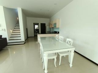 Spacious 3 Bedroom Duplex apartment in Bangtao