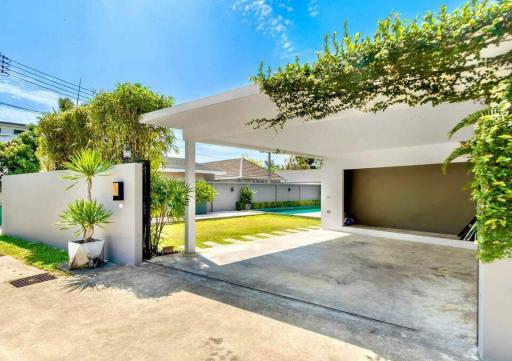 Stunning Modern 3-Bedroom Villa with Expansive Terrace in Nai Harn