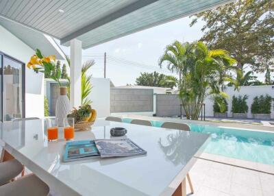 4 Bedroom California Style pool villa in Rawai Beach with salted pool