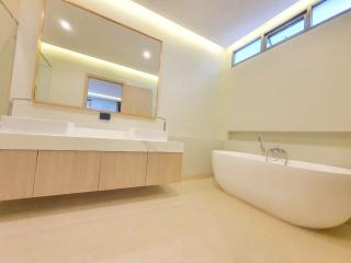 Brand New Pool villa 5 bed in Chalong, Phuket