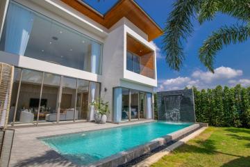 Brand new pool villa 3 bed - in Pasak-Cherng talay, Phuket