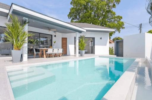 Tropical pool villa 4 bed for sale -in Rawai-Naiharn, Phuket