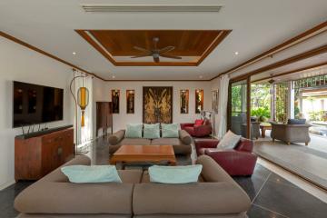 Resale Villa 5 Bedrooms with Private Pool in Rawai Phuket