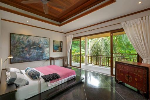 Resale Villa 5 Bedrooms with Private Pool in Rawai Phuket