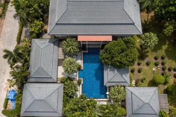 Resale Villa 5 Bedrooms with Private Pool in Rawai Phuket