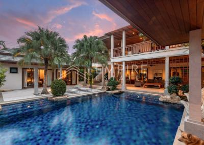 Resale Villa 5 Bedrooms with Private Pool in Rawai Phuket