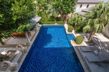 Resale Villa 5 Bedrooms with Private Pool in Rawai Phuket