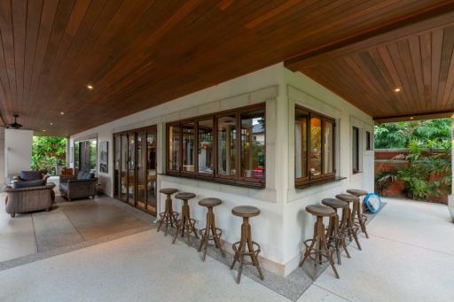 Resale Villa 5 Bedrooms with Private Pool in Rawai Phuket