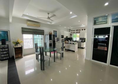 3.5 Bedrooms Villa with Private Pool for Sale in Si Sunthon, Thalang Phuket