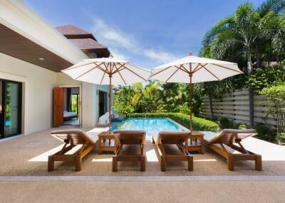 Modern Thai villa 2 bed for sale - in Naiharn, Phuket