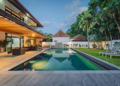 Private Pool Villa with 5 Bedrooms in Rawai Phuket