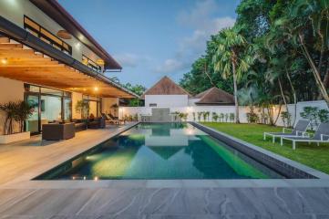 Private Pool Villa with 5 Bedrooms in Rawai Phuket