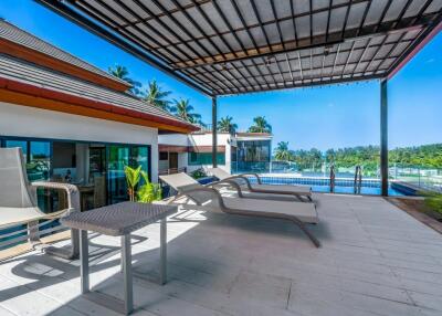Penthouse 3 Bedrooms with Private Pool For Sale in Choeng Thale Phuket
