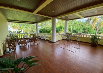 4 Bedrooms Villa with Lake Access For Sale in Chalong Phuket