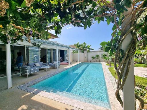 3 Bedrooms Trichada Villa For sale, Pasak, Phuket