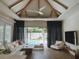 3 Bedrooms Trichada Villa For sale, Pasak, Phuket