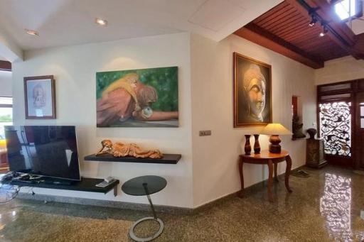 Exclusive 3 Bedrooms With Seaview Penthouse For Sale at Kata Phuket