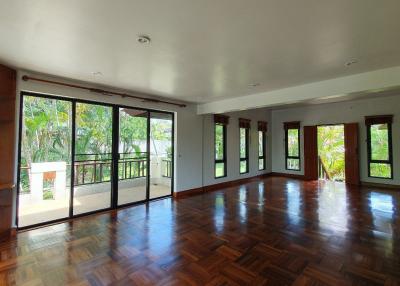 Baan Bua 3 Bedrooms Villa Thai-Balinese Style For Sale At Rawai Phuket