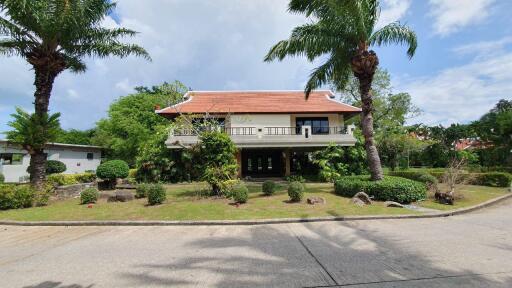 Baan Bua 3 Bedrooms Villa Thai-Balinese Style For Sale At Rawai Phuket
