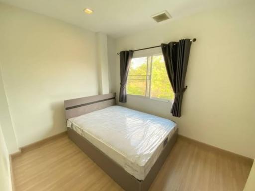 Single house for rent in Sriracha, Trio Town Village, fully furnished.