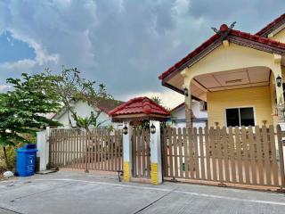 Second-hand detached house for sale in Nong Kham, Sri Racha, Phruetchat Village 6, great price.