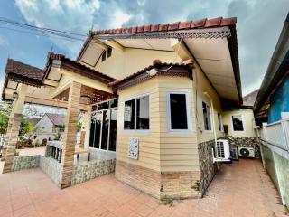 Second-hand detached house for sale in Nong Kham, Sri Racha, Phruetchat Village 6, great price.