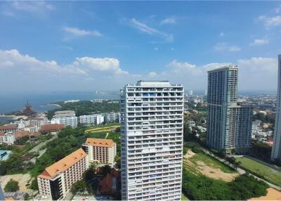 Luxury 2 Bedrooms in Wongamat Tower for Sale - 920471017-52