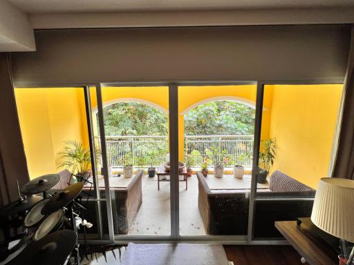 4 bed Condo in Silver Heritage Phra Khanong Sub District C020480