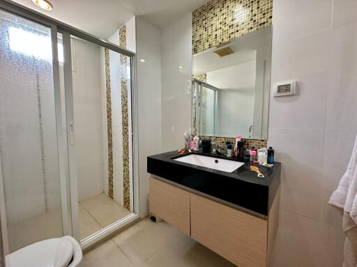 2 Bedrooms Condo In The Paradise Park Resort Jomtien Pattaya For Sale